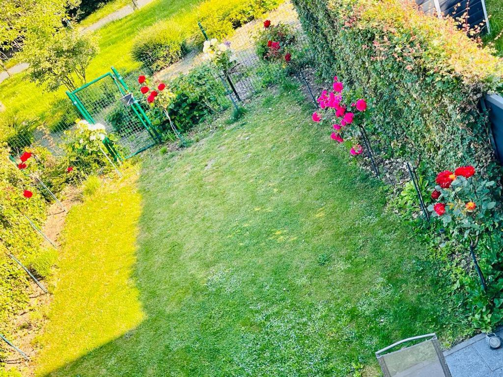 Town House With Garden - 1 With Shared Bathroom