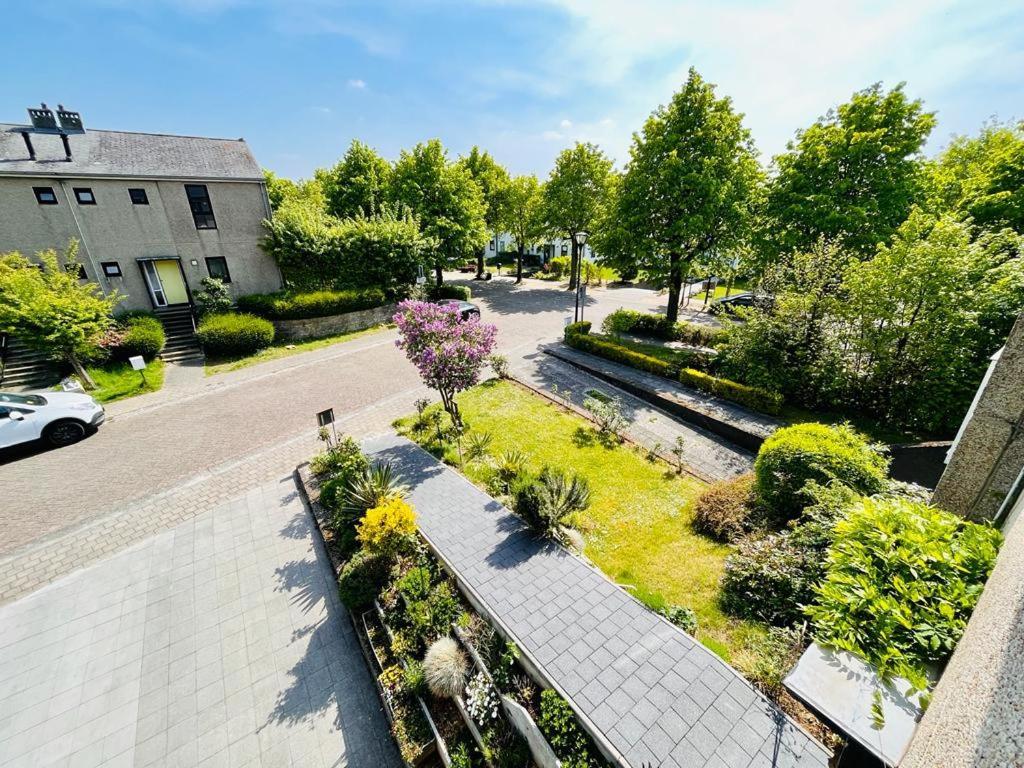 Town House With Garden - 1 With Shared Bathroom * Brussels