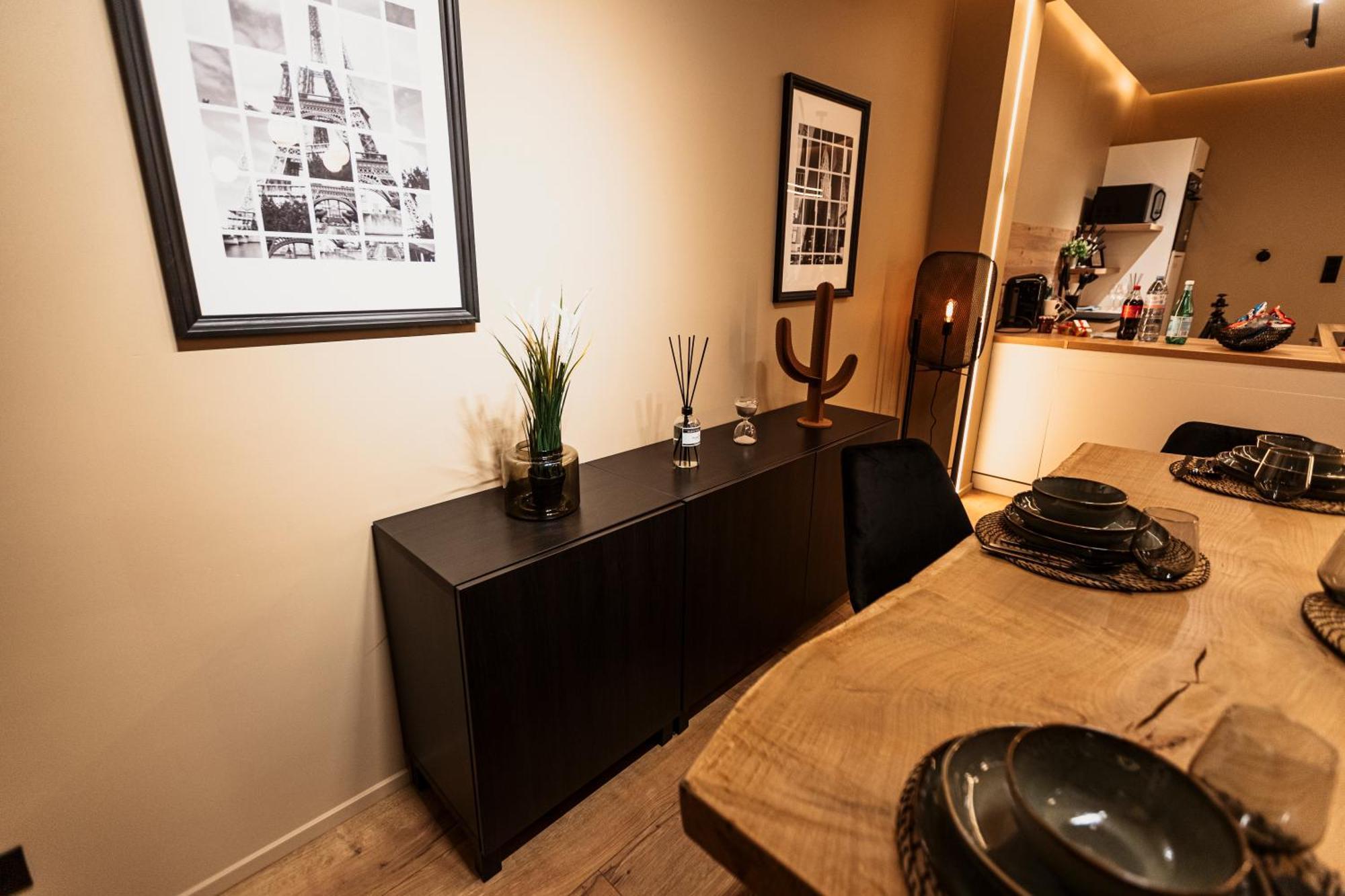 Golden Dove Luxury Apartment *