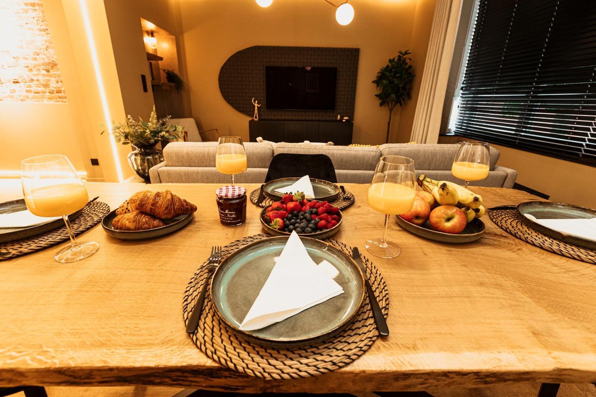 Golden Dove Luxury *