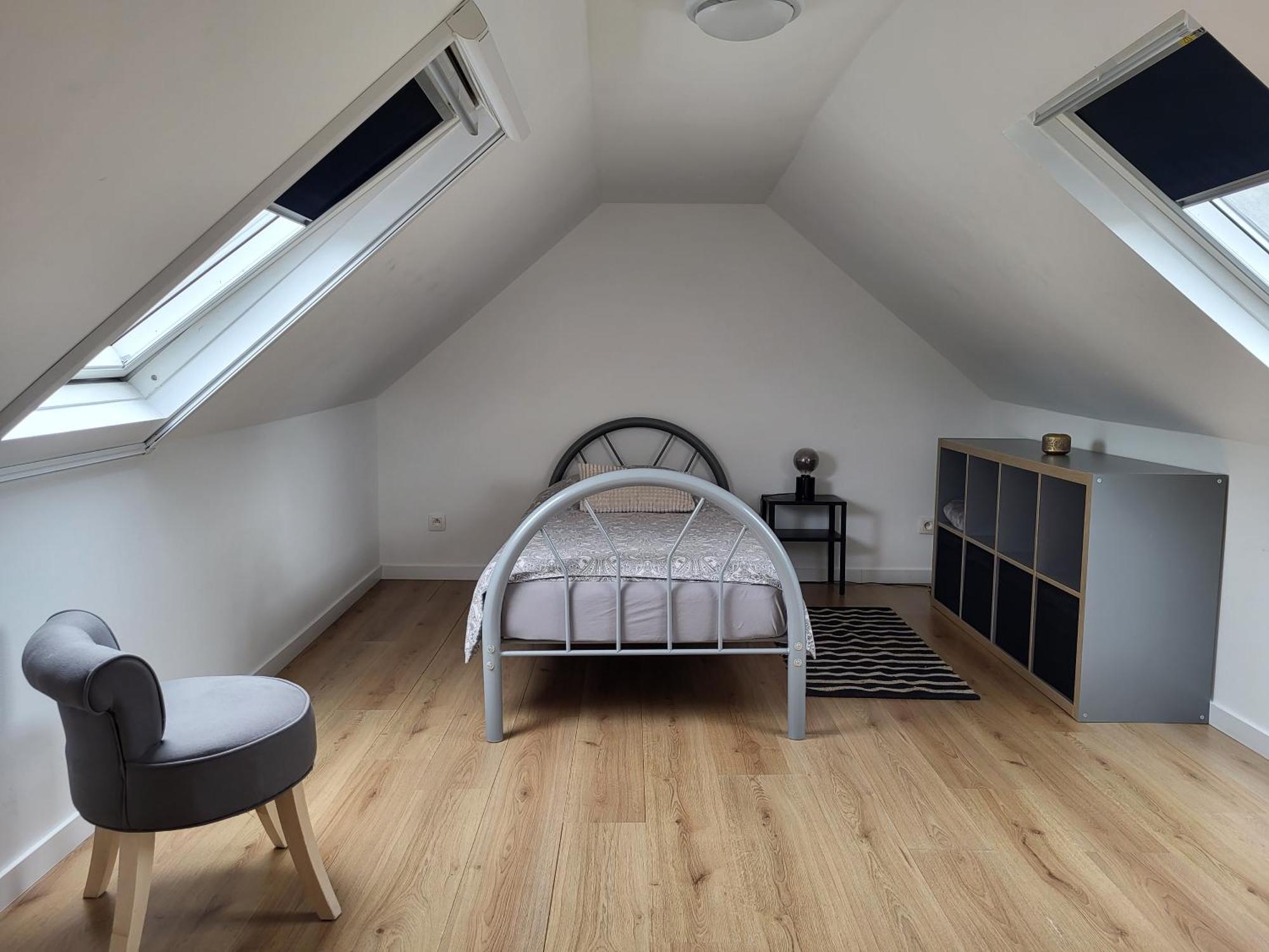 Guest house Bed & Blockchain Private With Shared Bathroom