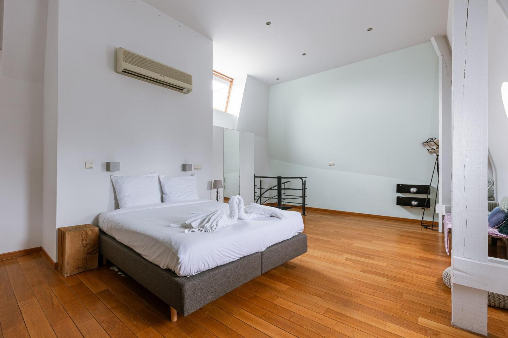 New Stylish Grand Place City Center Duplex Bruxelles
