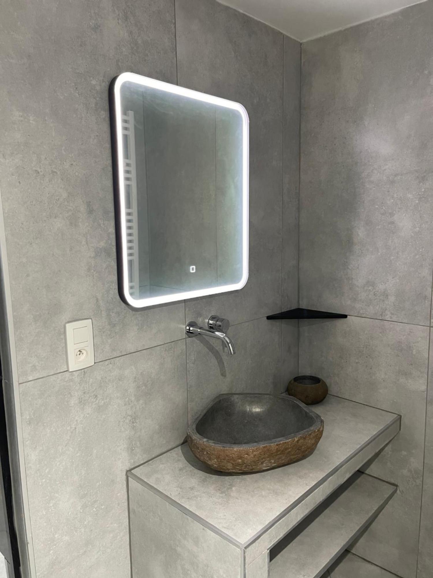Appartamento Jungle Romantic - Private Jacuzzi - Bruxelles