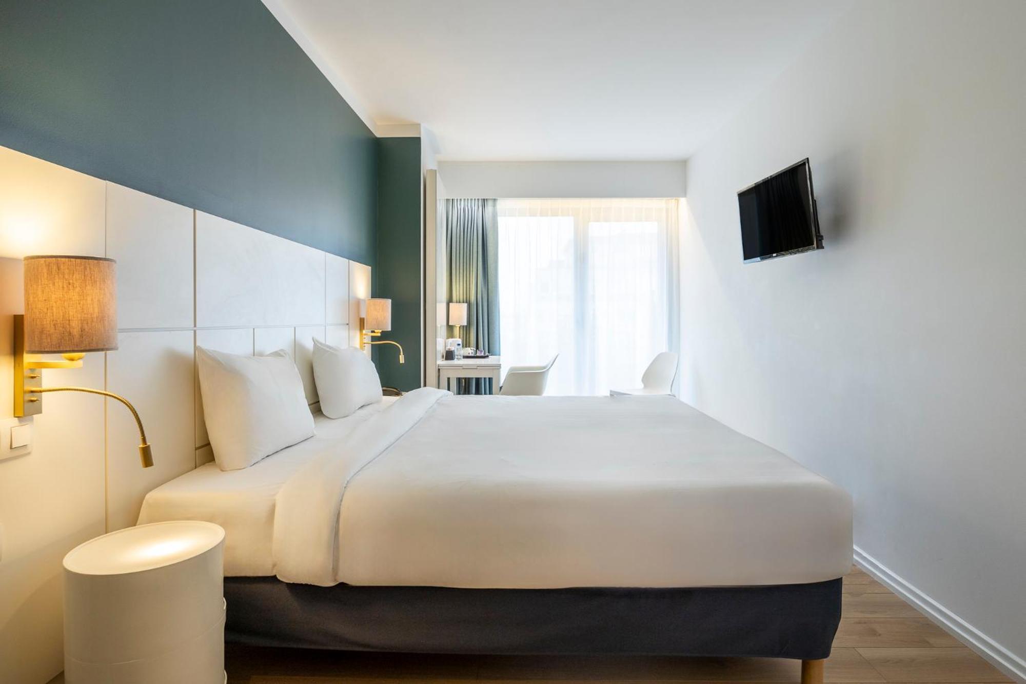 Hotel Ibis Styles Louise 3*