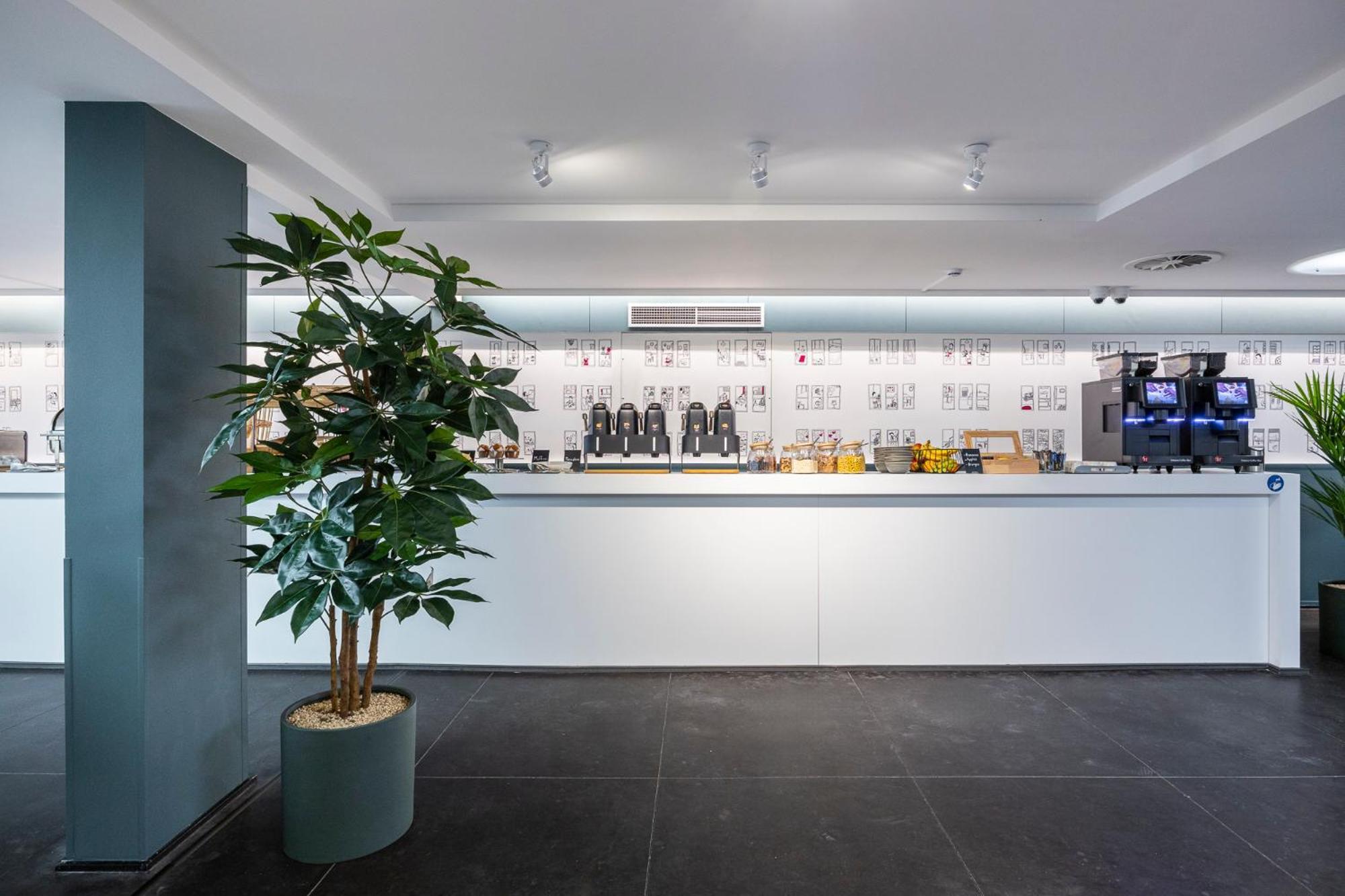 Hotel Ibis Styles Louise 3*
