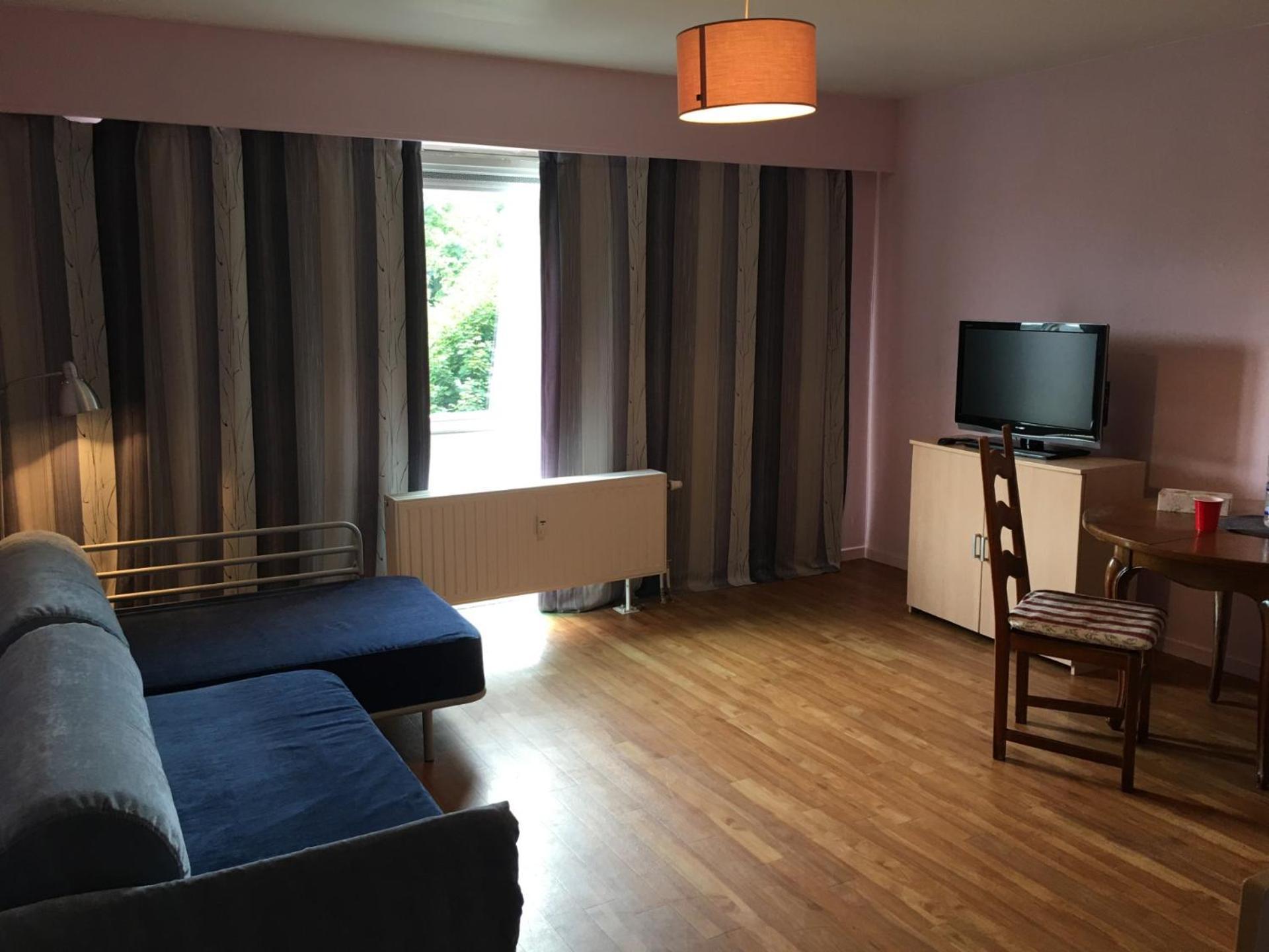 солнечная комфортная студия в андерлехт с лифтом Appartement