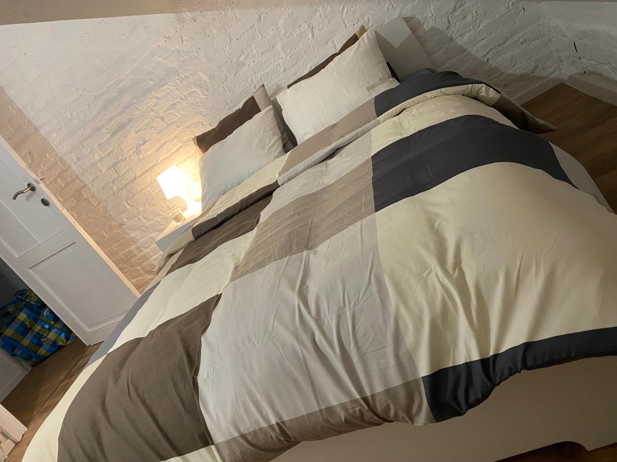Fly House Apartment *
