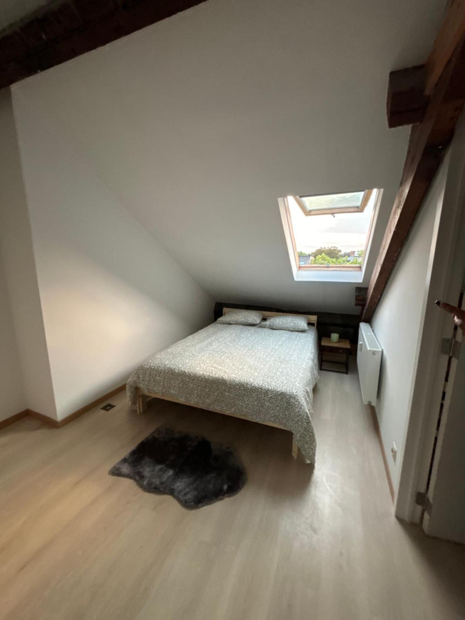 Chambre Prive A Louise Alloggio in famiglia *