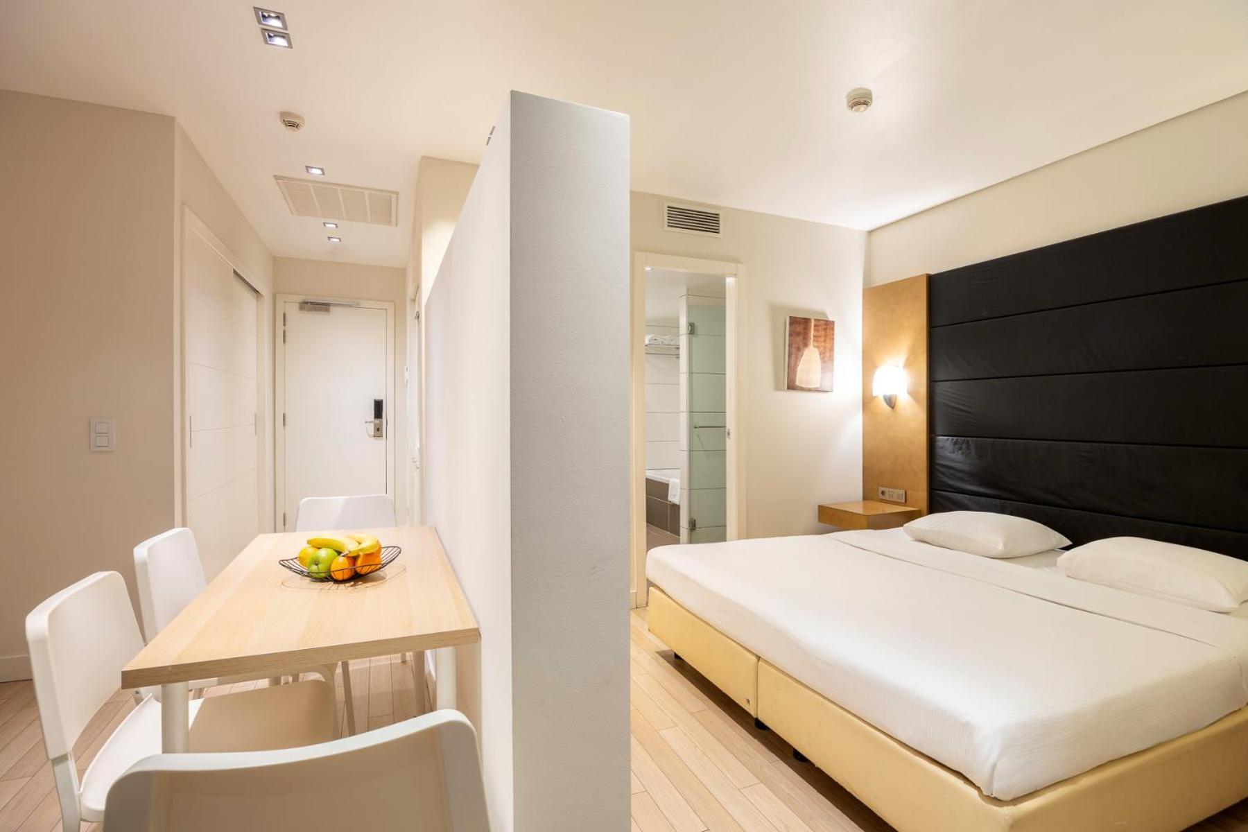 B-aparthotel Grand Place Aparthotel 4*