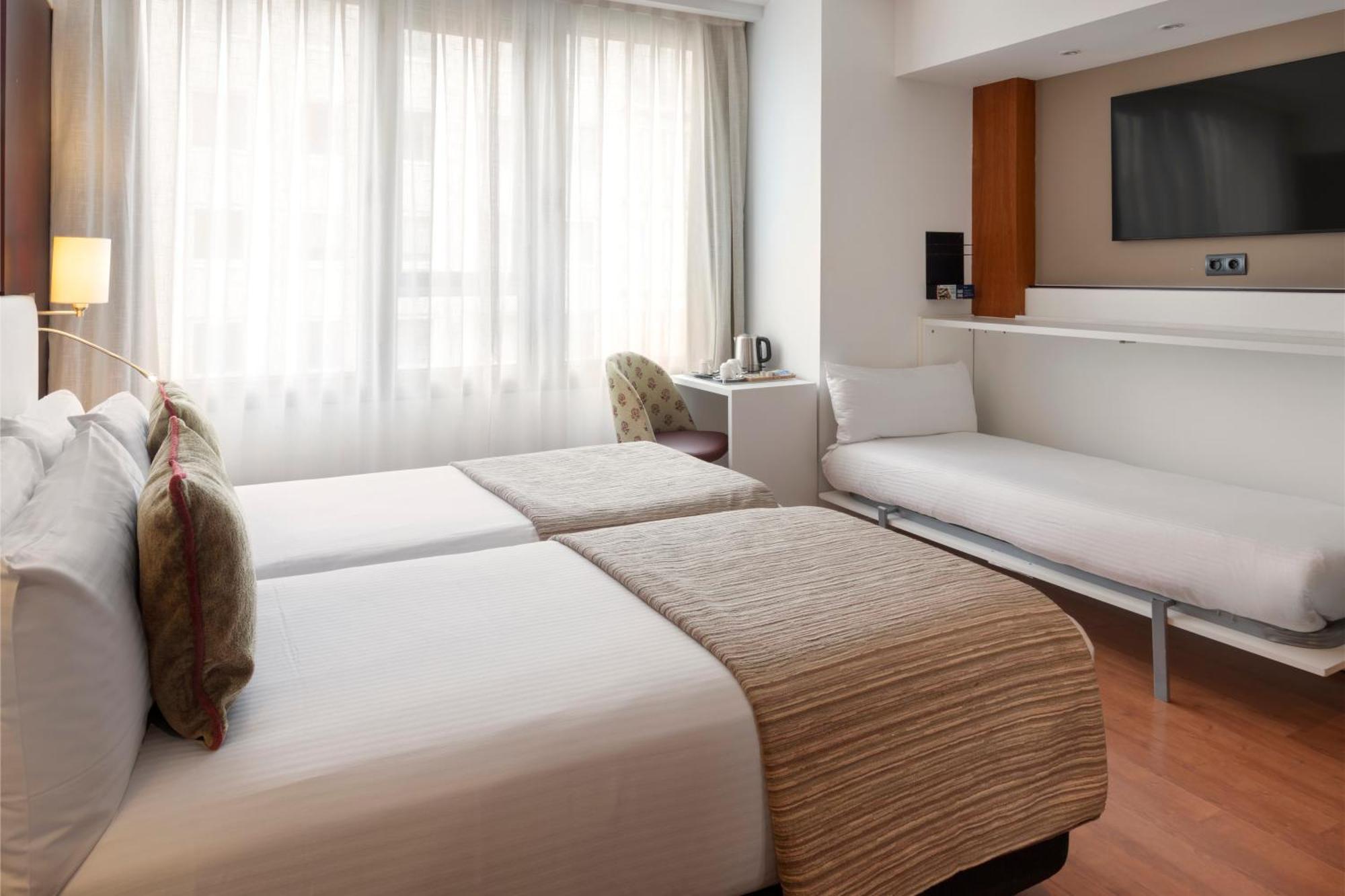 Catalonia 4*