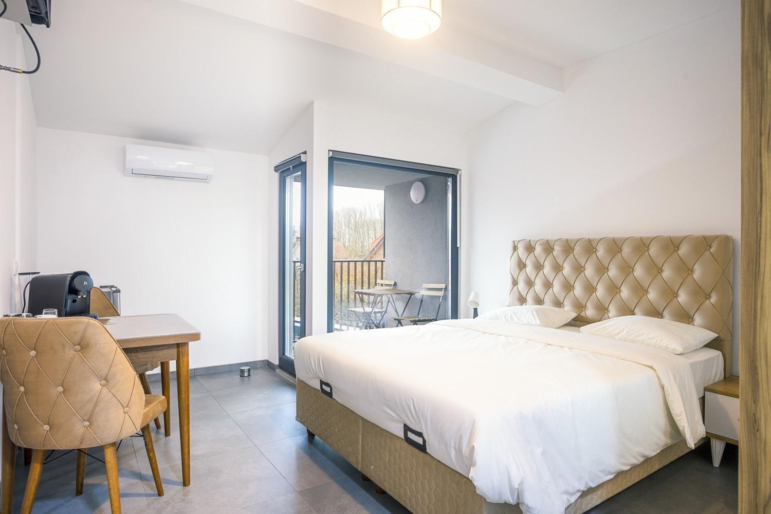 La Floraison Guest house *