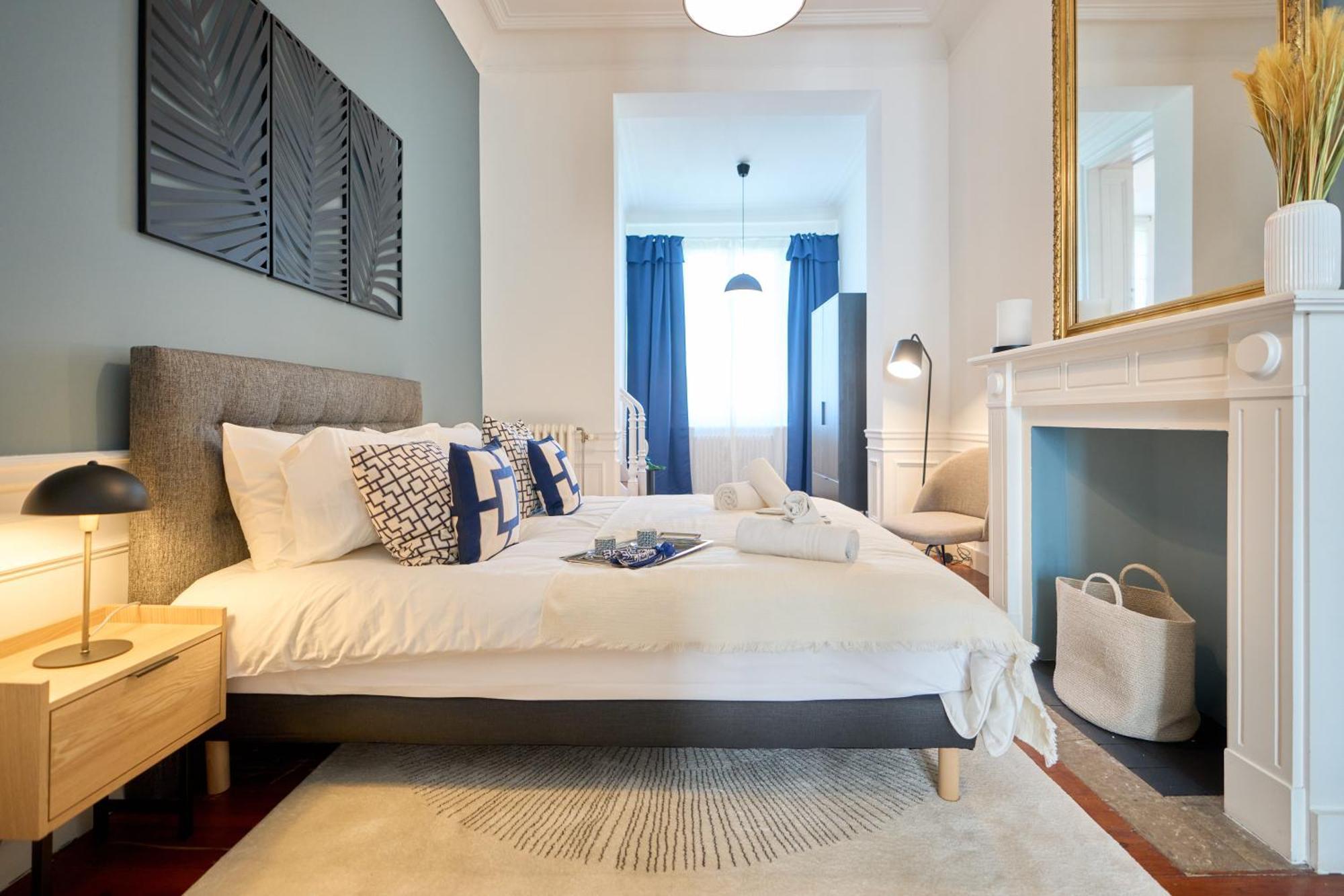 Apartment Luxurious 6-br Mansion Near European Union