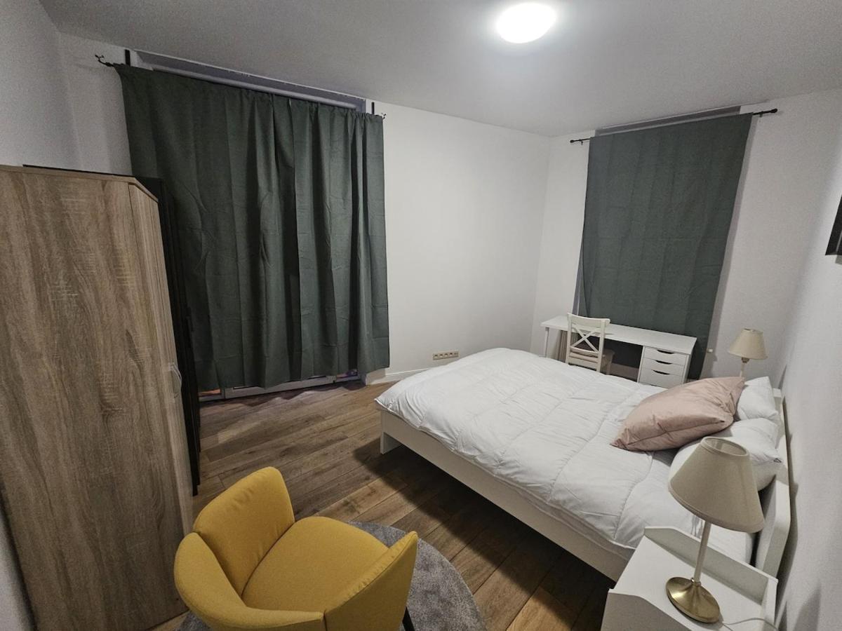 Appartement Cosy Near Europeen Union *