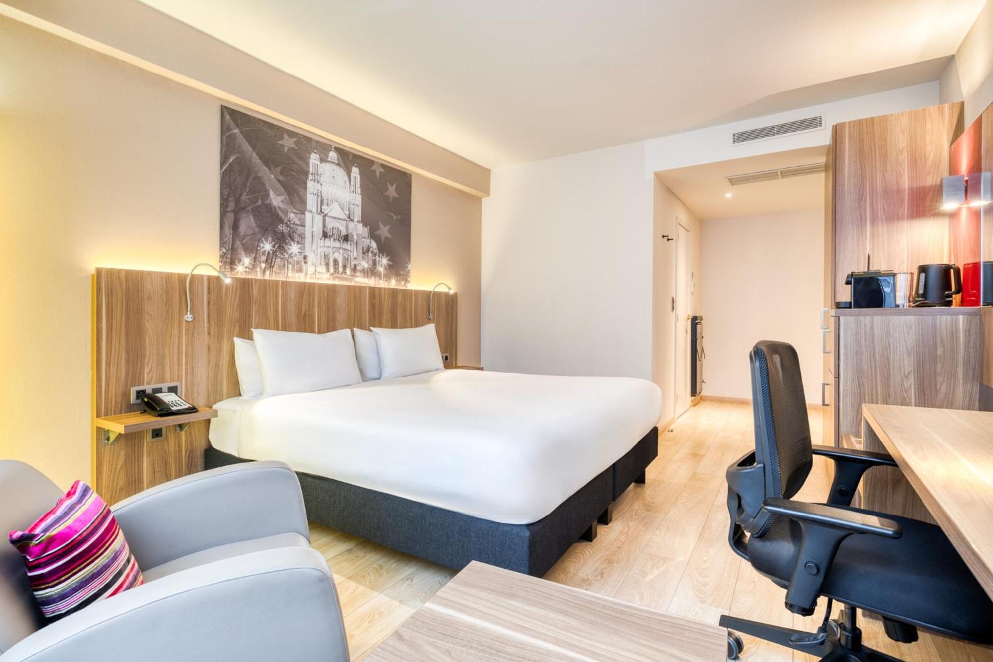 Holiday Schuman By Ihg 4*