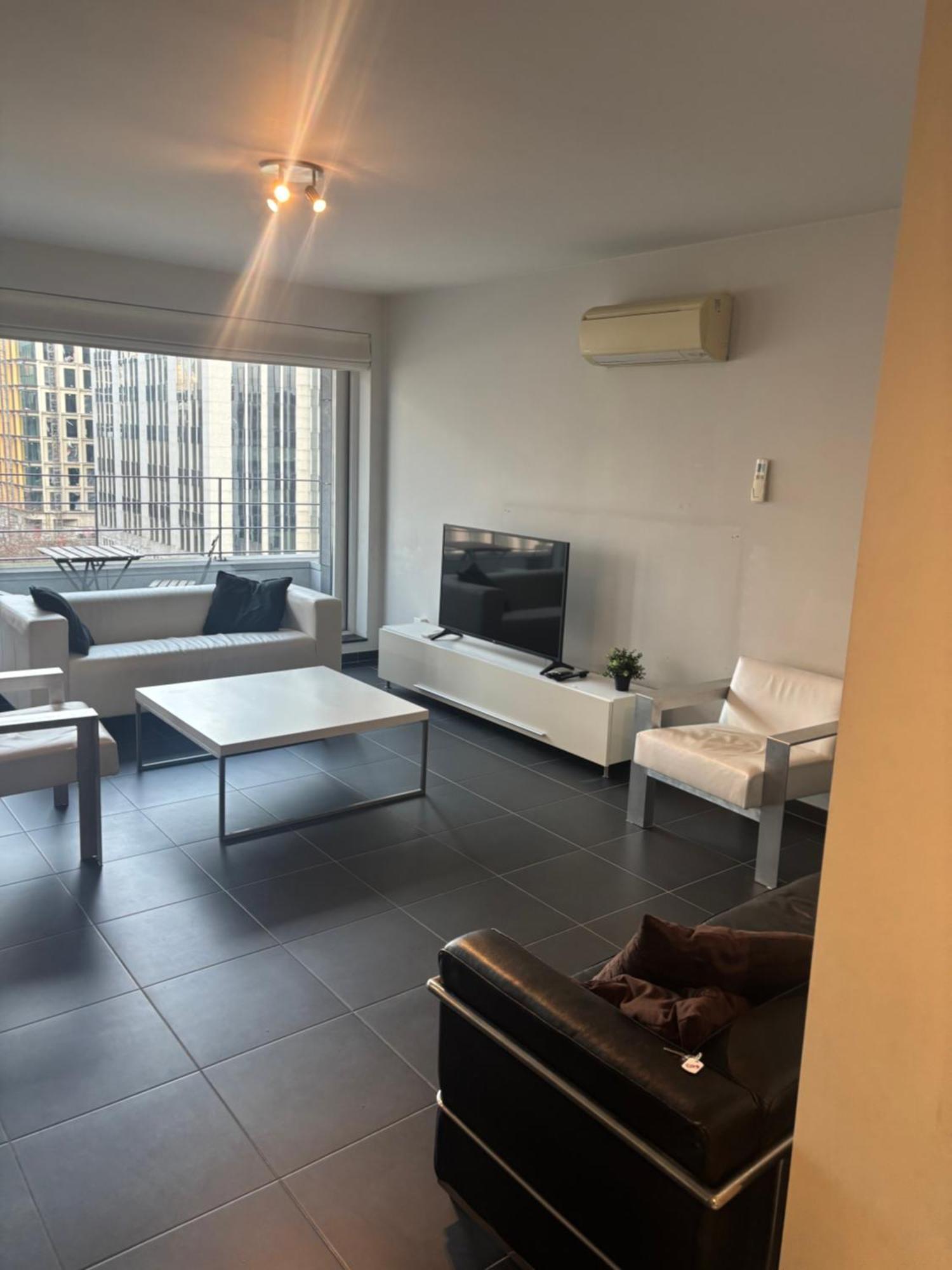 Appartamento Charming With Balcony Views Bruxelles