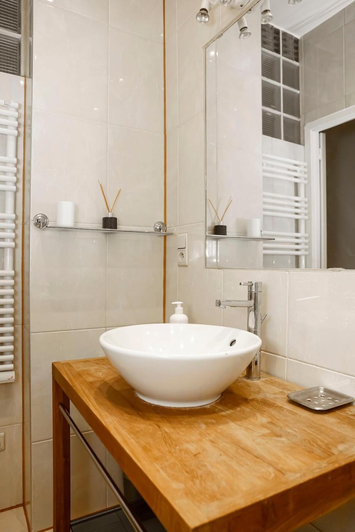Lejlighed Appartement, Deux Au Pied Du Metro Montgomery *