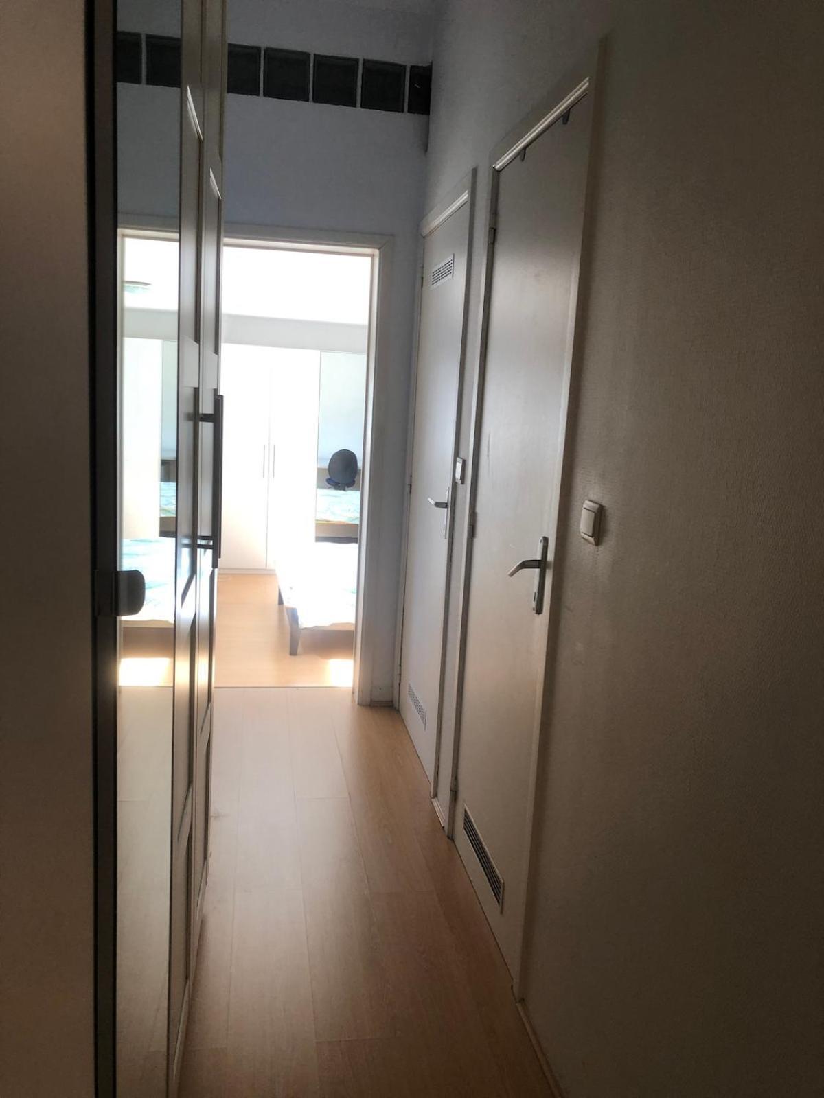 Appartement, Deux Au Pied Du Metro Montgomery Bruxelles