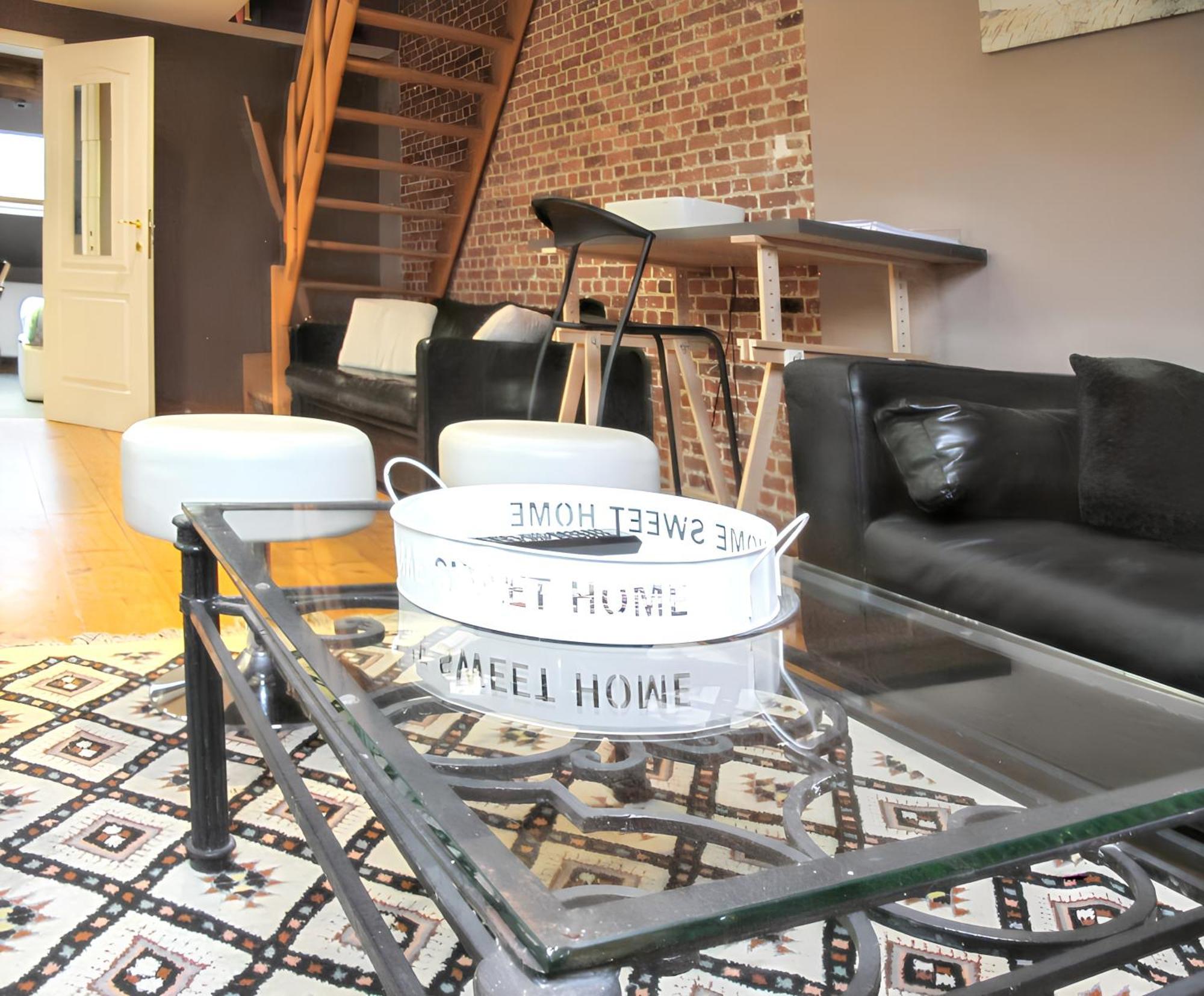 Spacious With View In 100 M² + Terrace Brussels