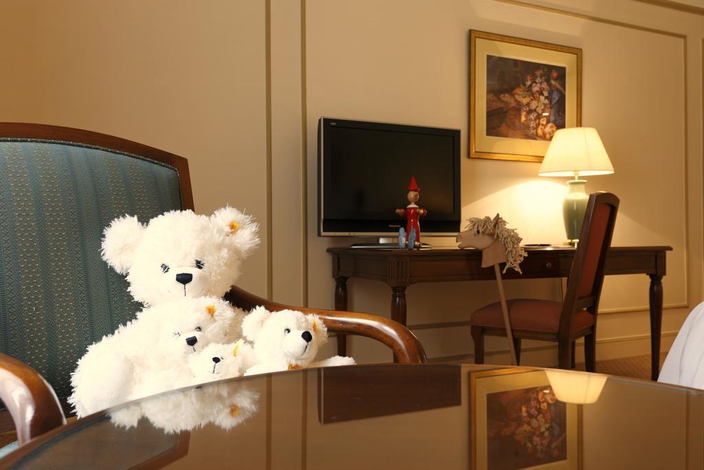 Le Plaza Hotel 5*