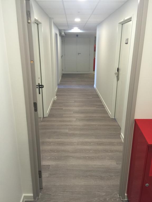 Des 3 Fontaines Hostel *