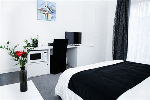 Satellite Hotel 2*