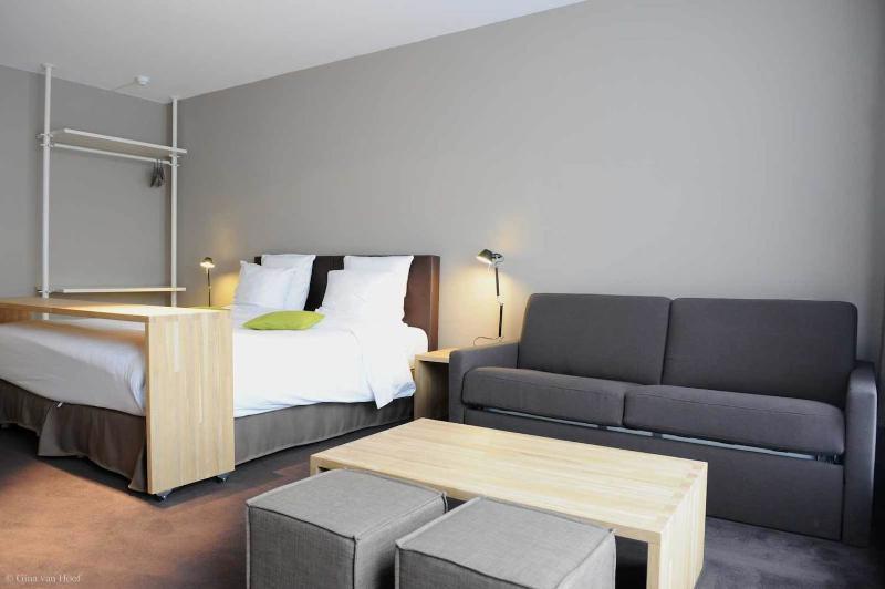 9hotel Chelton Hotel