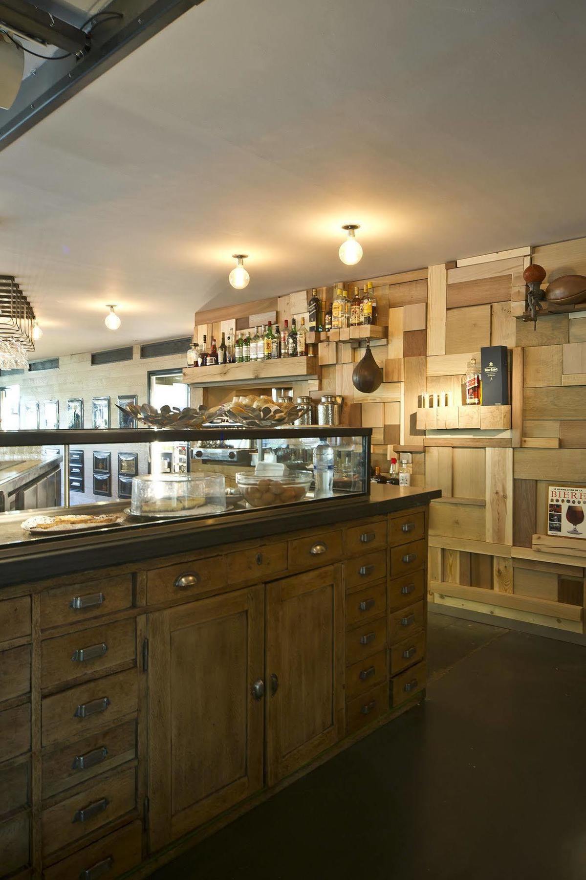 Des 3 Fontaines Hostel