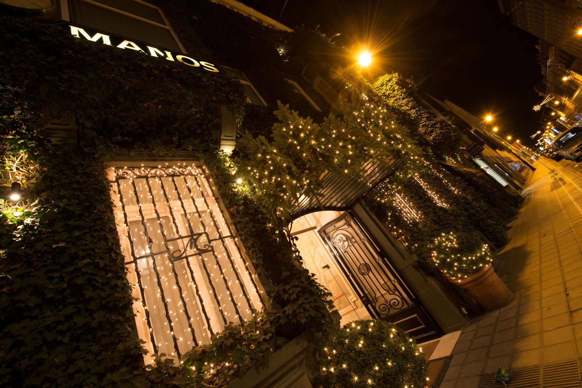 Manos Premier Hotel 4*