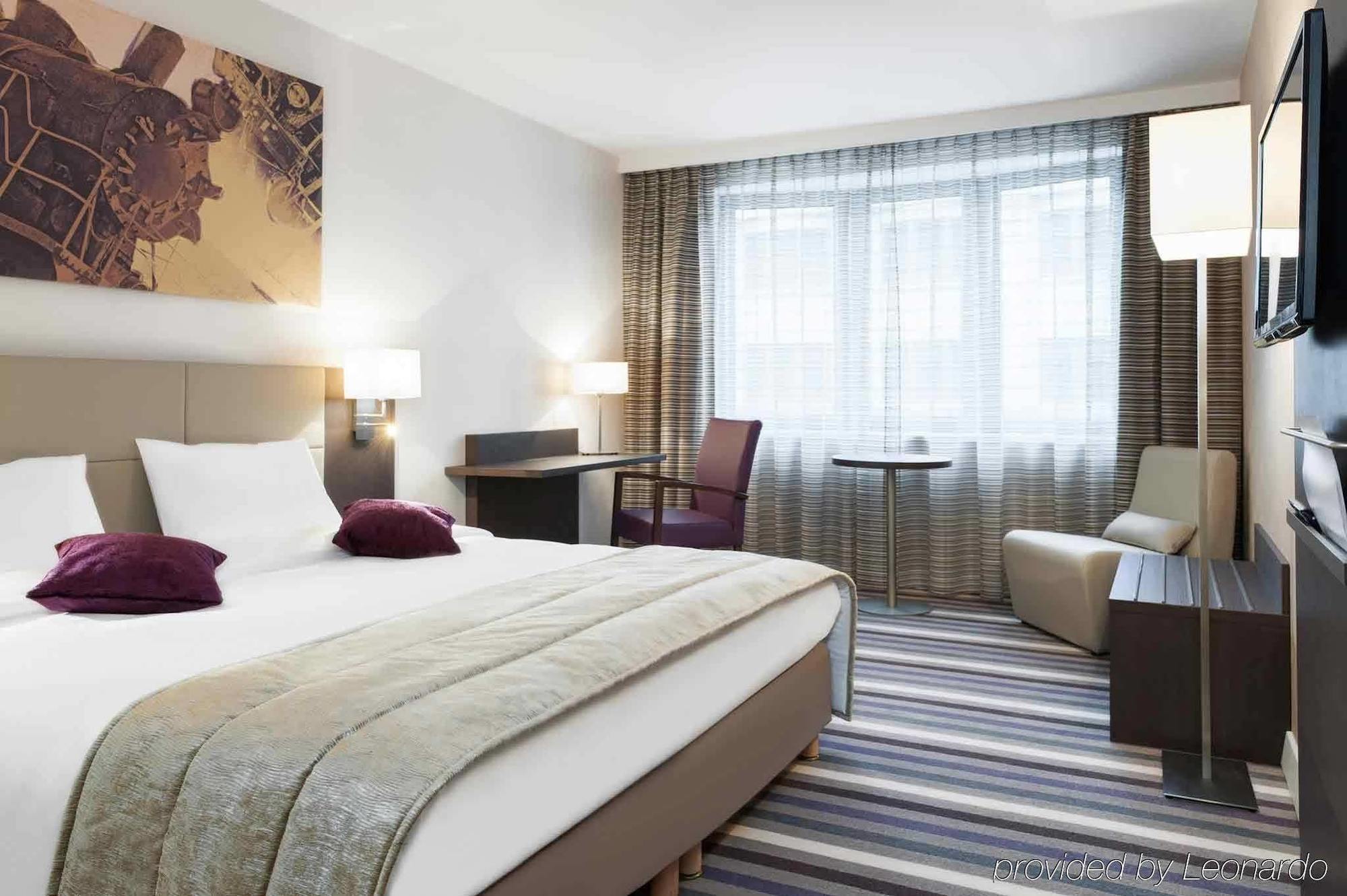 Mercure Centre Midi 4*