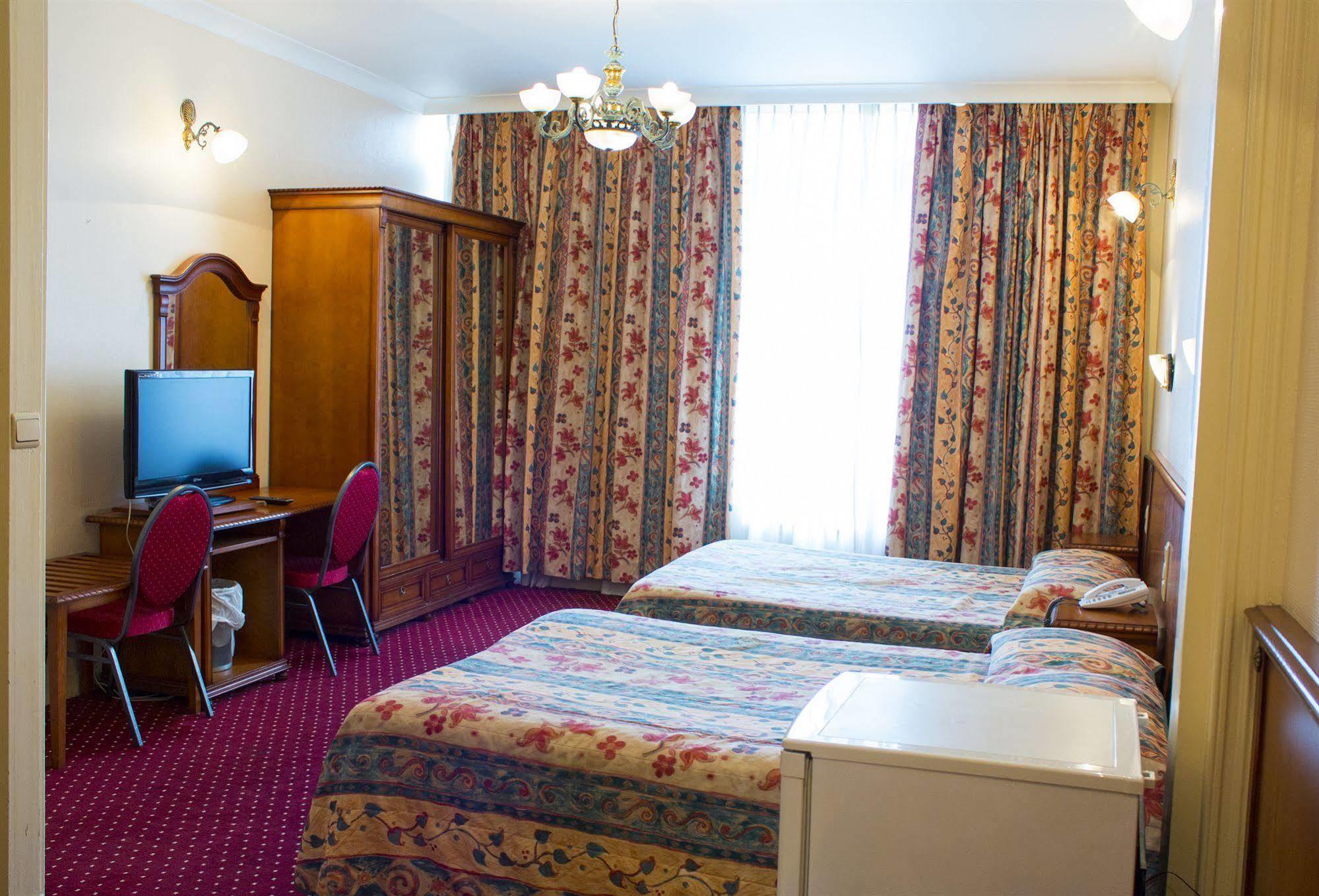 Continental Hotel