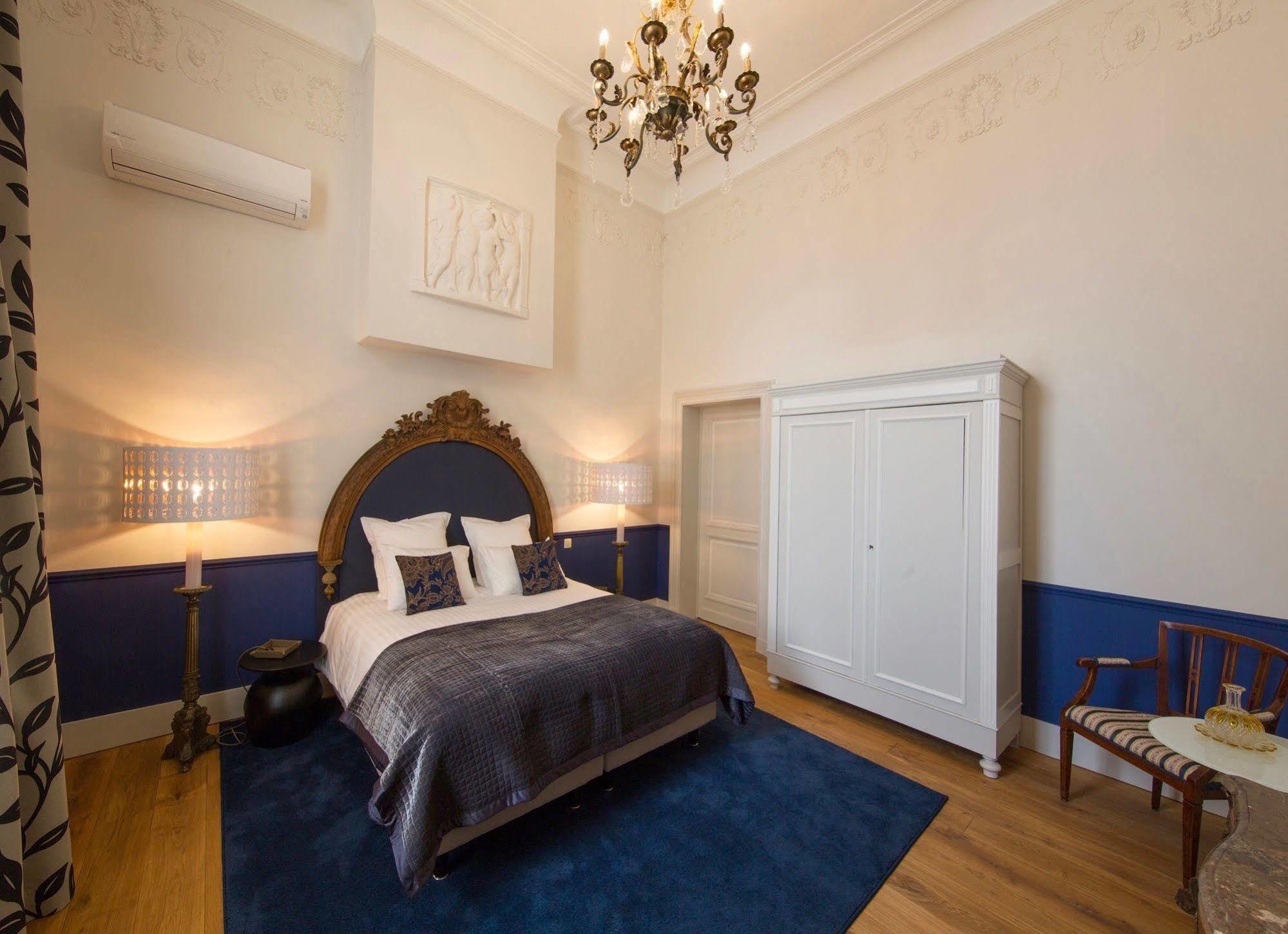 Louise Sur Cour 4* Bruxelles