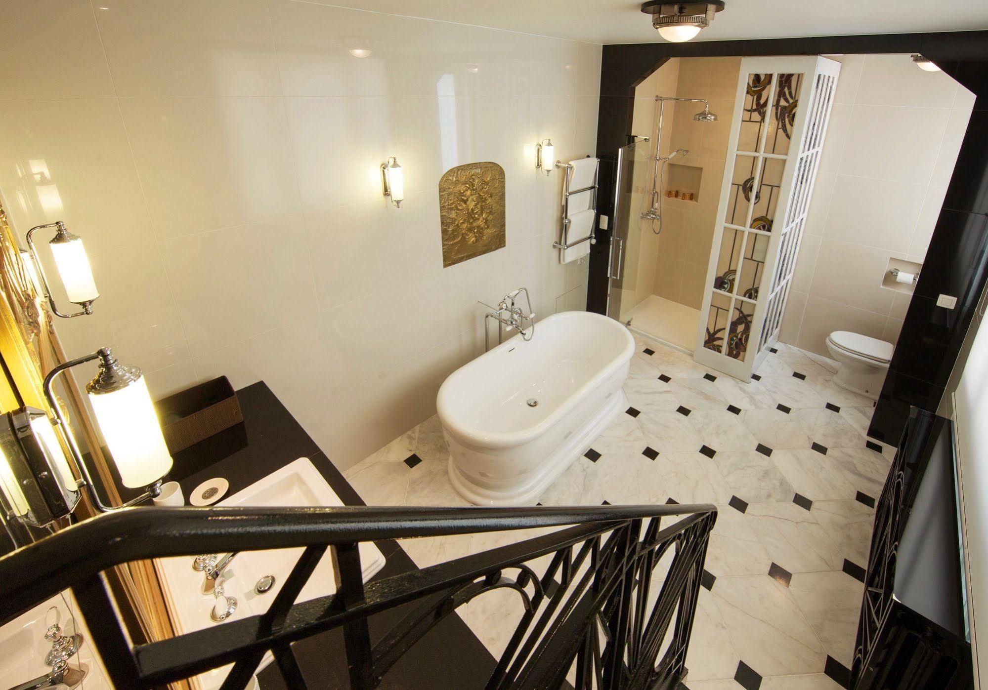 Bed & Breakfast Louise Sur Cour 4*