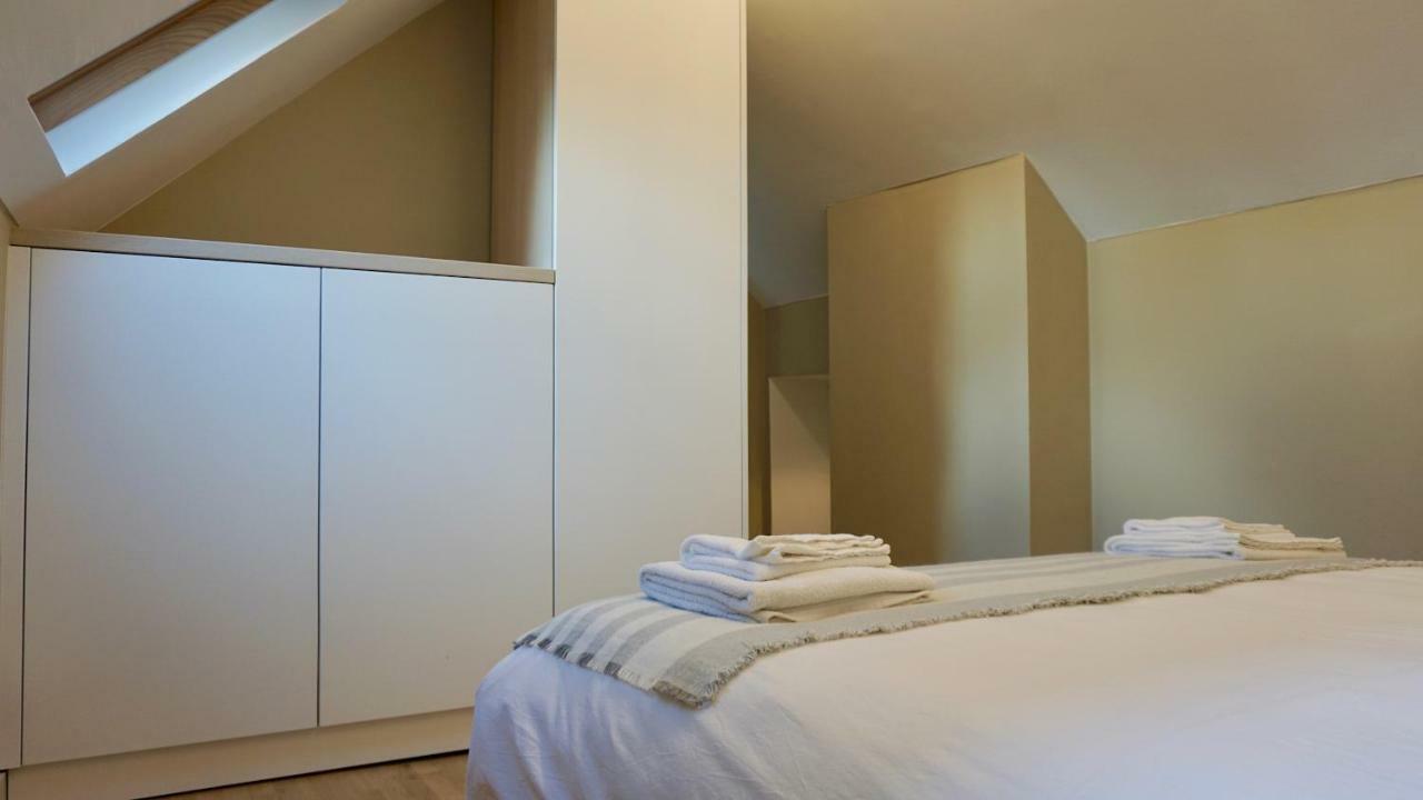 Apartment Unit 8 - Charming Loft Apt. Near Avenue Louise Free Parking *