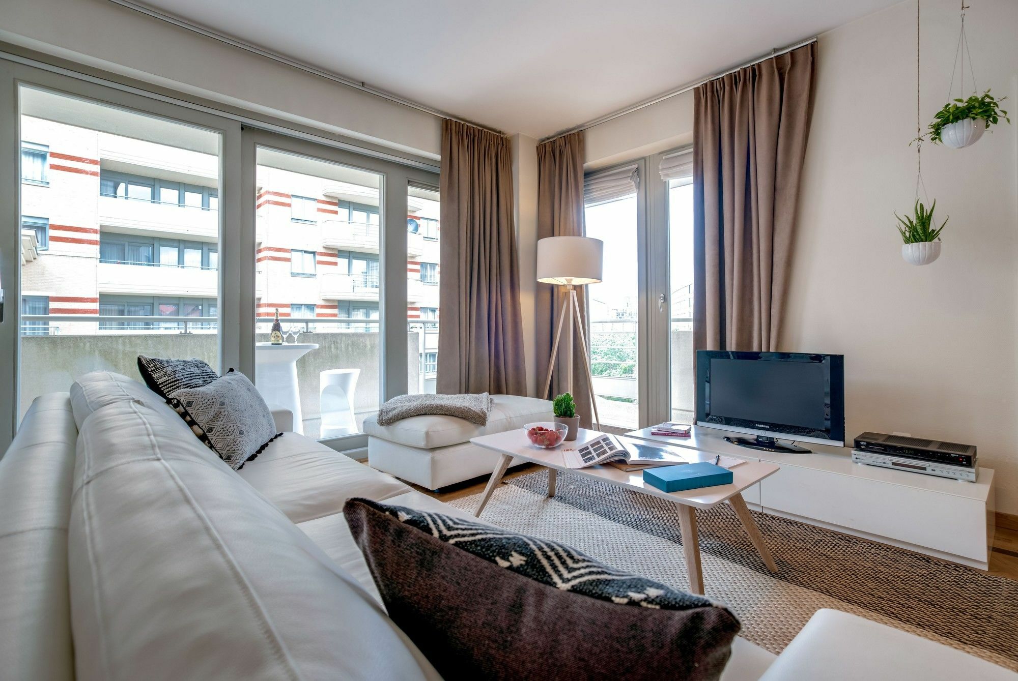 Apartment Sweet Apartments-eu Parliament