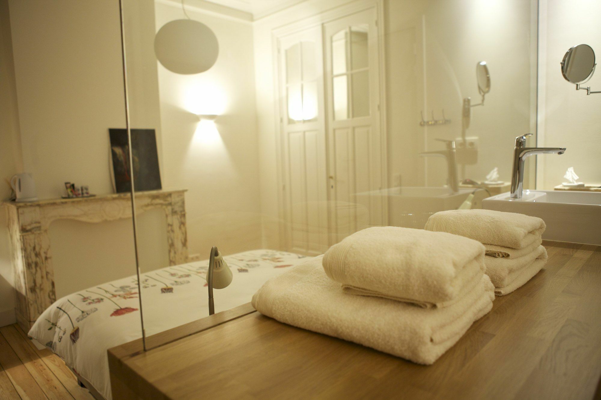 Living In Brûsel, Urban Couette-café 5*