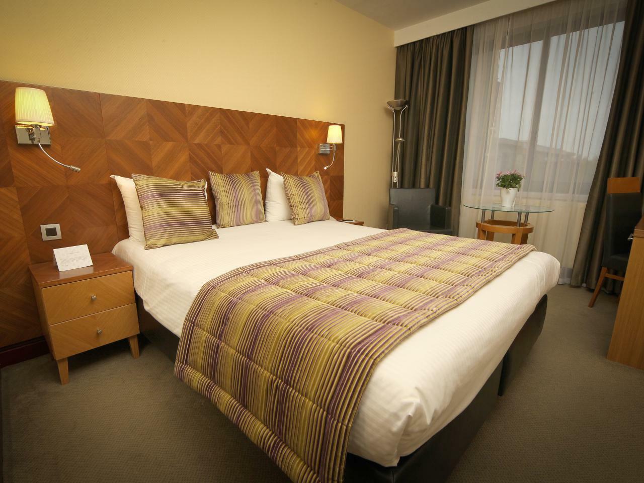 Gresham Belson Hotel 4*