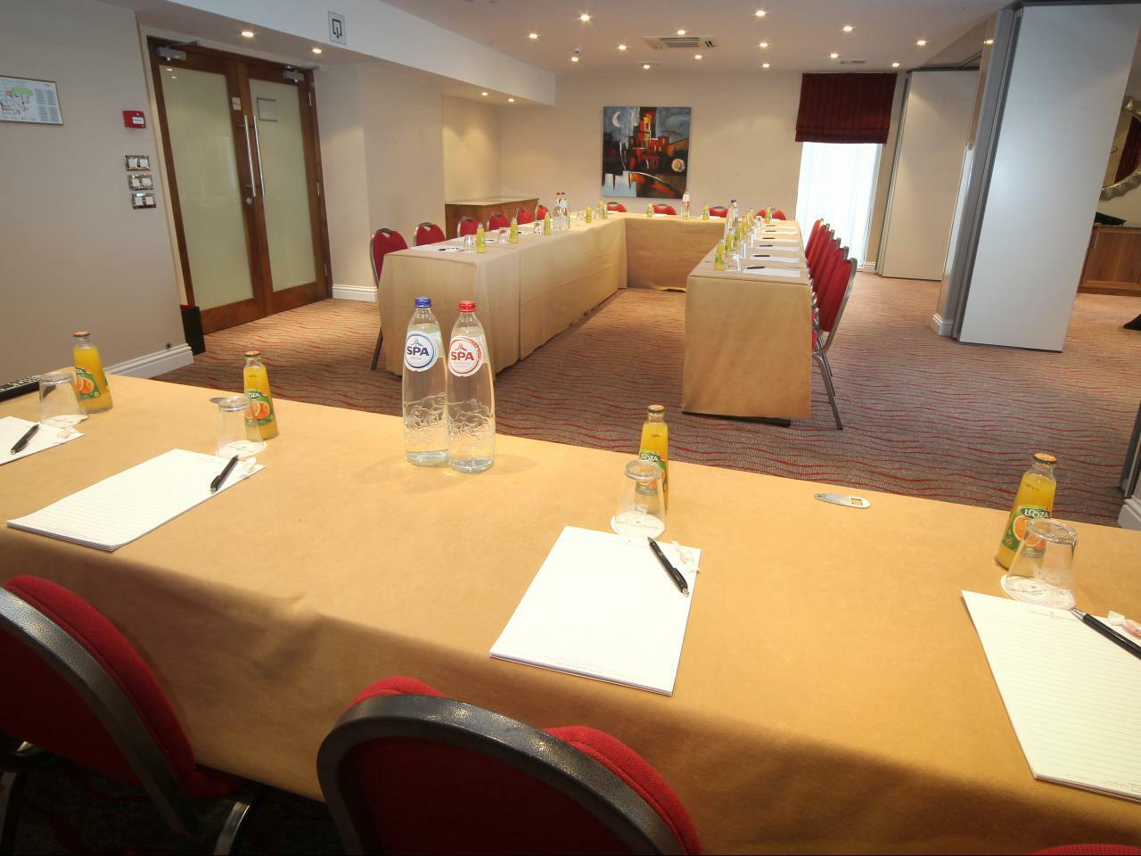 Gresham Belson Hotel 4*