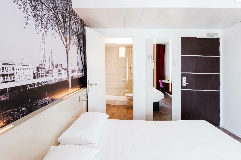 Centre Gare Du Midi Hotel