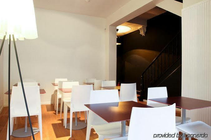 Theater Hotel 2*