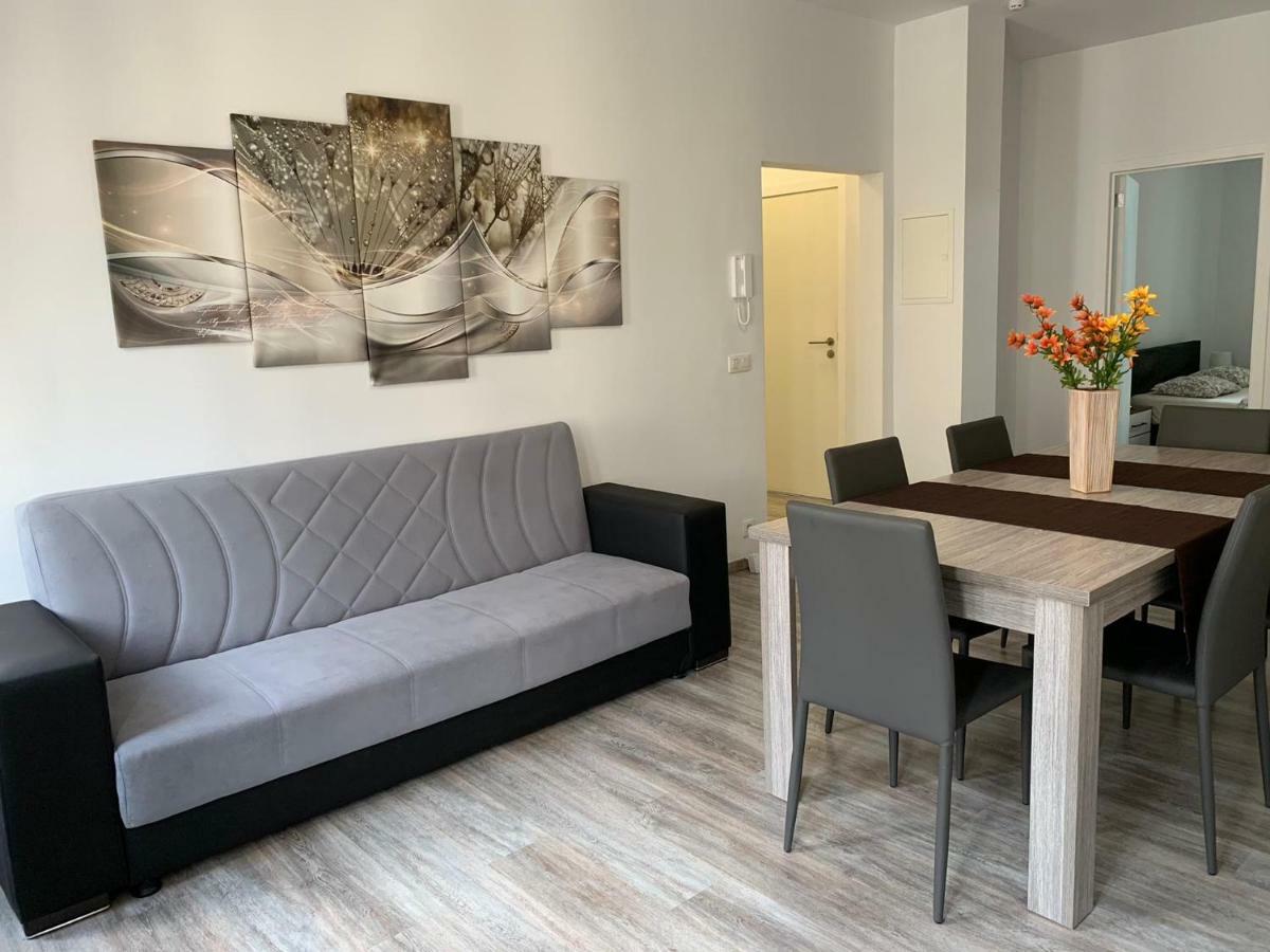 Modern Second Floor Appartement *