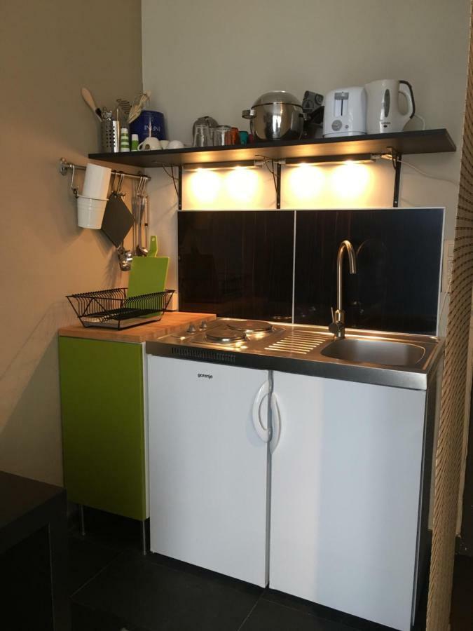 Wahis, Nr 12 Apartment *
