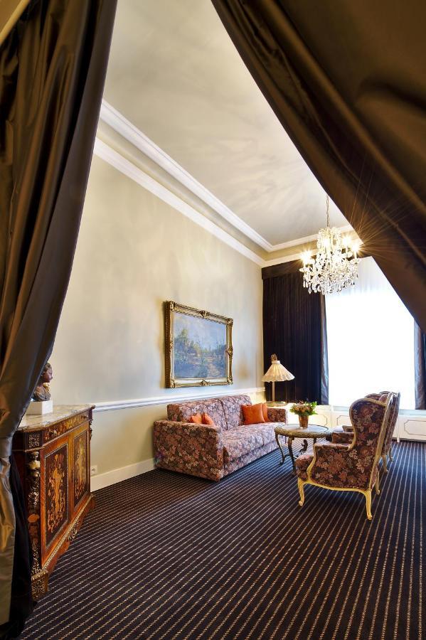 Hotel Manos Premier 4*