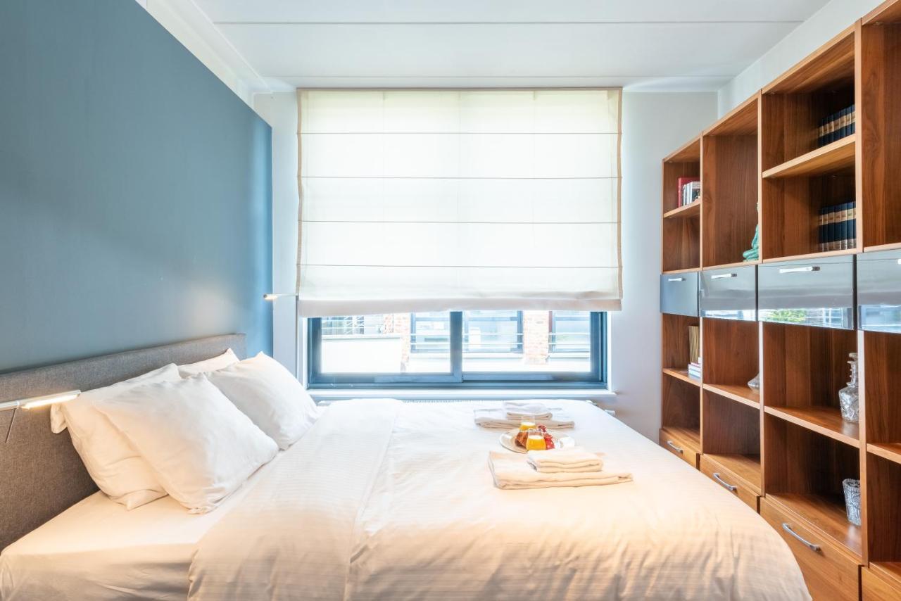 Europea Rooftop Duplex - Uccle Apartment