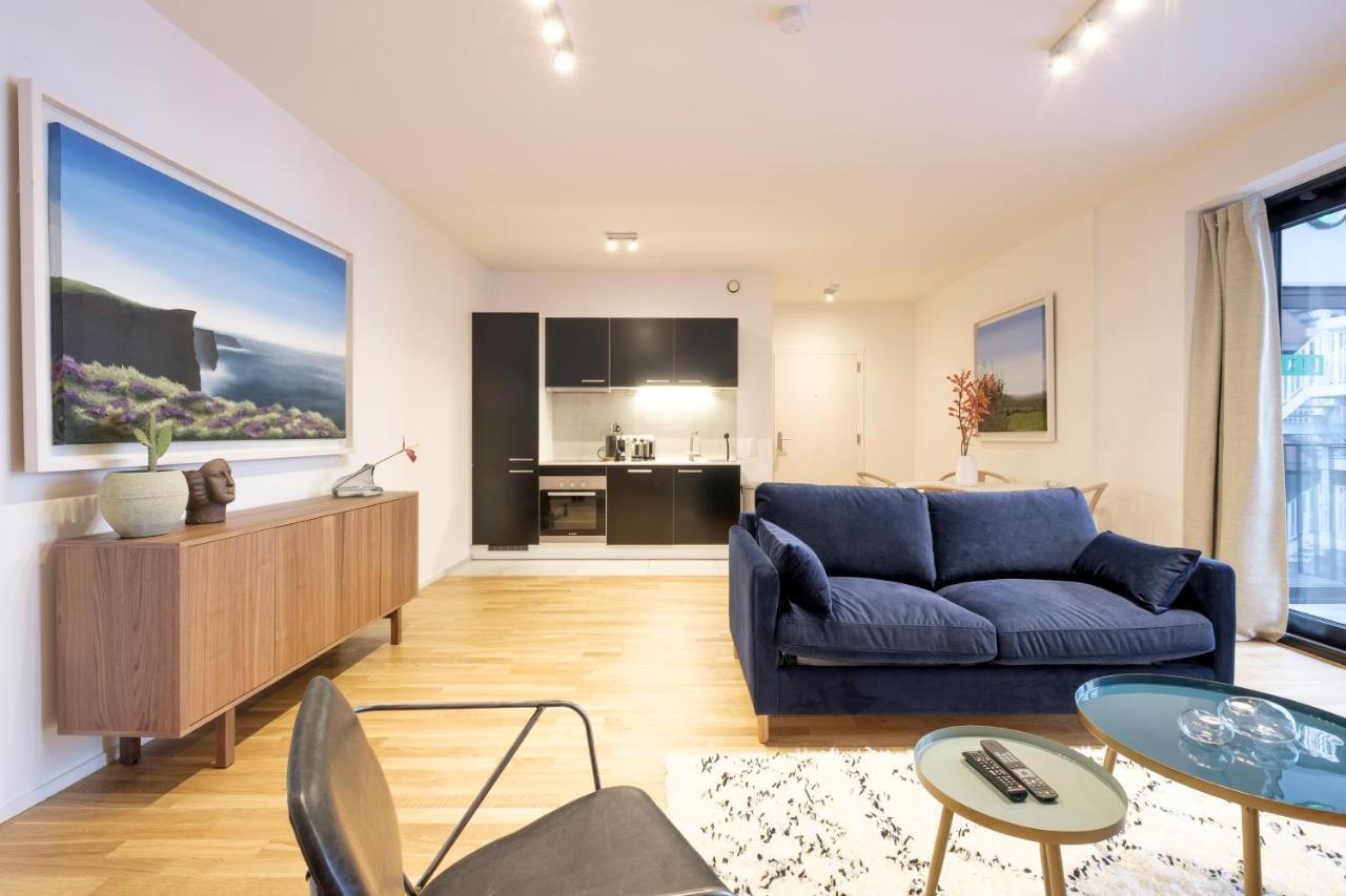 Fabulous Housings 2 Steps From Cee Apartment