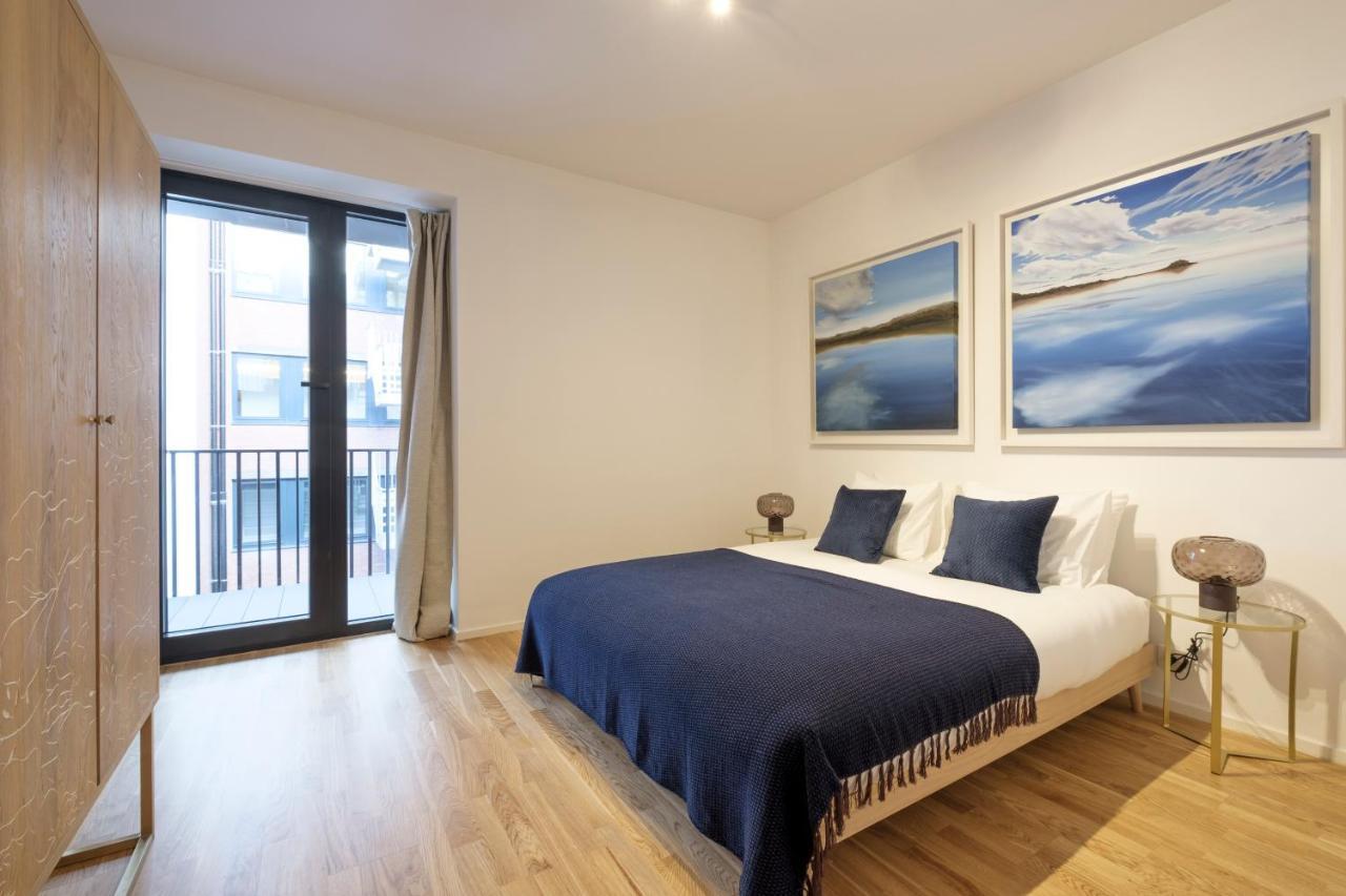Fabulous Housings 2 Steps From Cee Apartment *