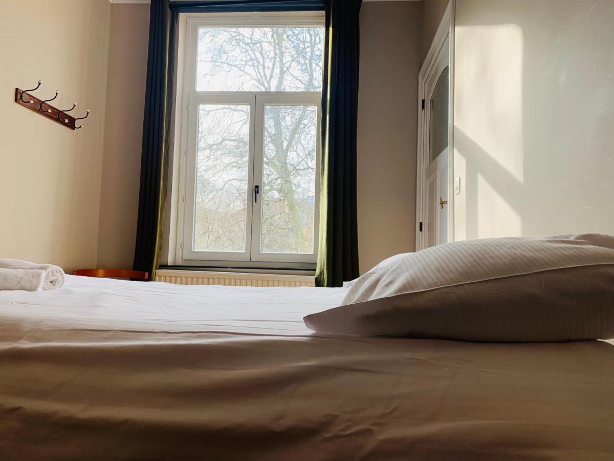 Train Flat Apartment Brüssel