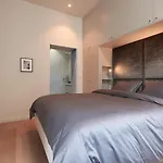 Iris Residence