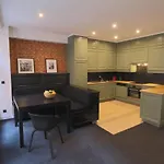 Grand Place Apartments 5