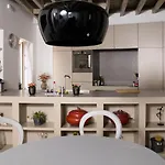 Duplex Dernier Etage Avec Terasse A Deux Pas De La Grand Place