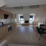 Charming Duplex On The Canal Brussels